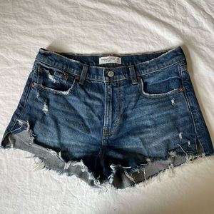 Abercrombie & Fitch Mom shorts
